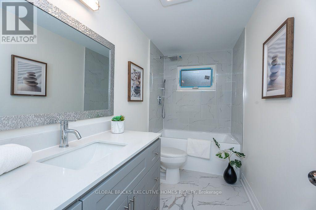 4 Virgilwood Crescent — photo 24