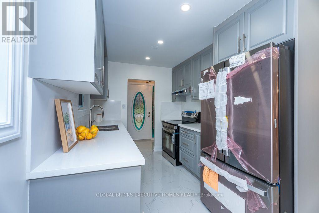 4 Virgilwood Crescent — photo 20