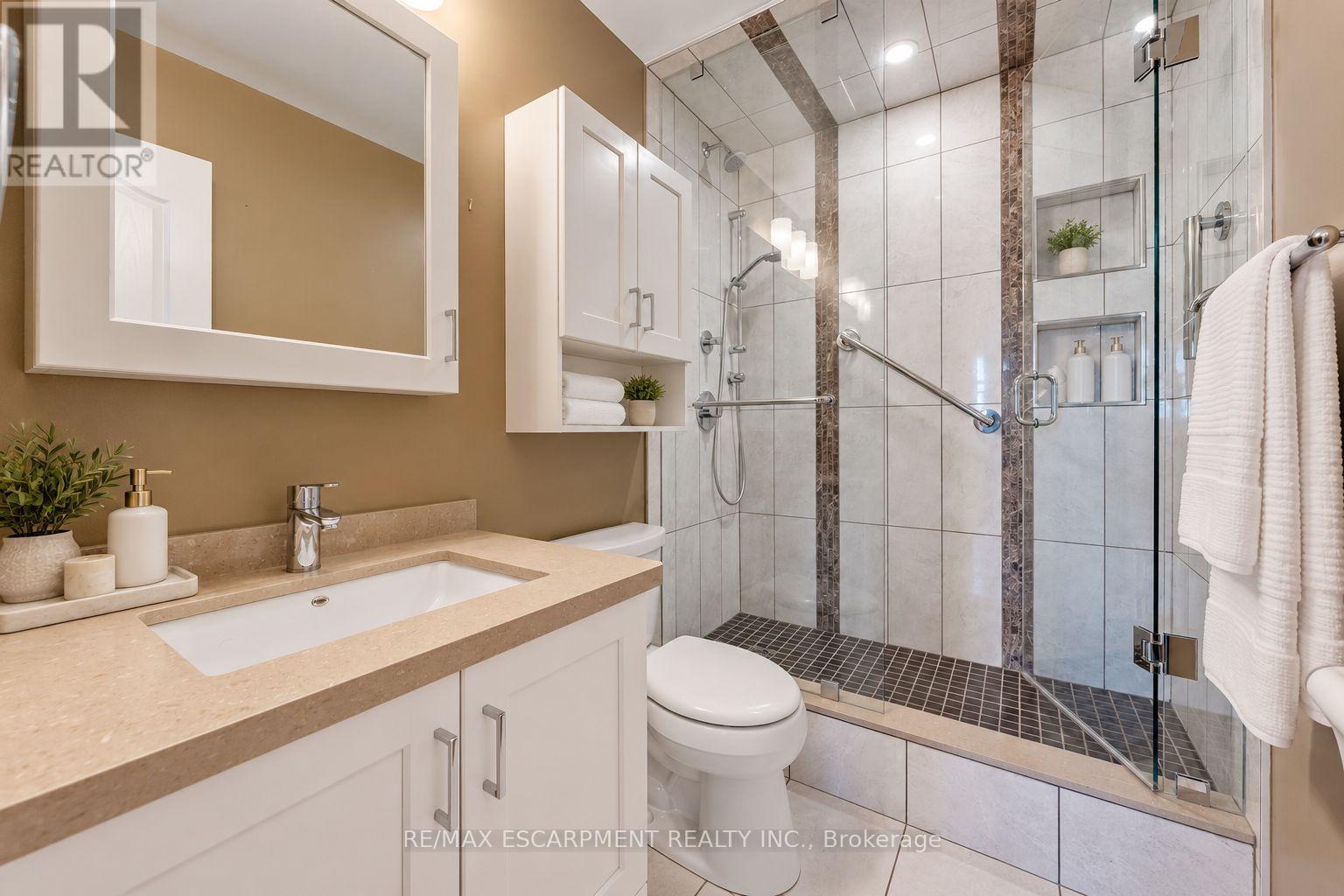 1425 Ghent Avenue — photo 20