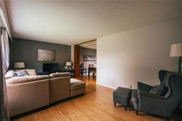 Bedroom - 22 Valley View Drive, Winnipeg, MB R2Y0R6 Photo 8
