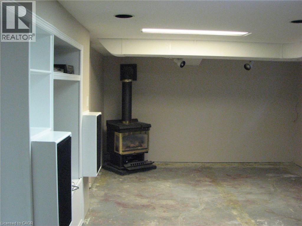 115 KING Street E, Stoney Creek — photo 9