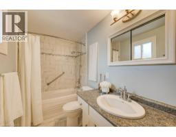 165 Mcgarry Drive, Kitchener, ON N2N1A8 Photo 26