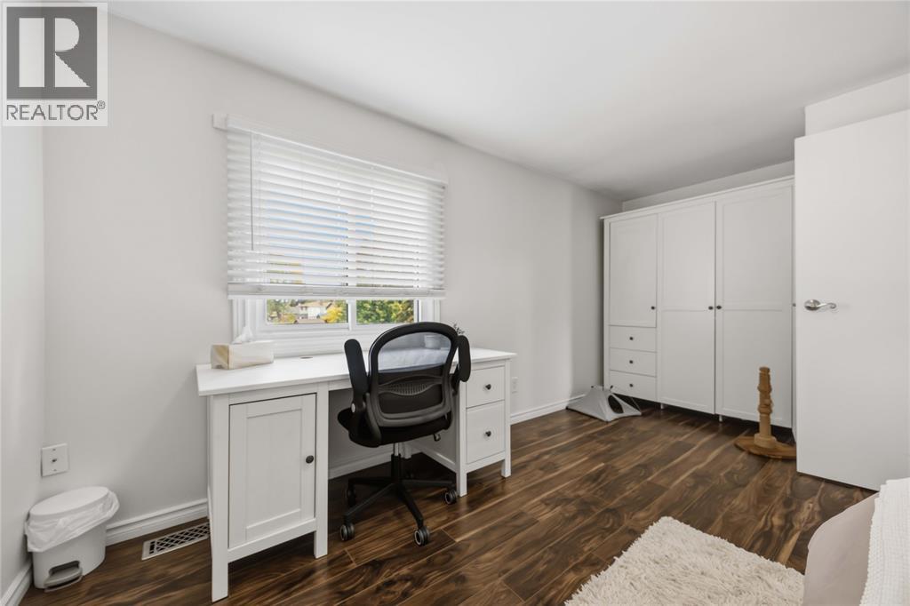 301 Edgewood Street — photo 22