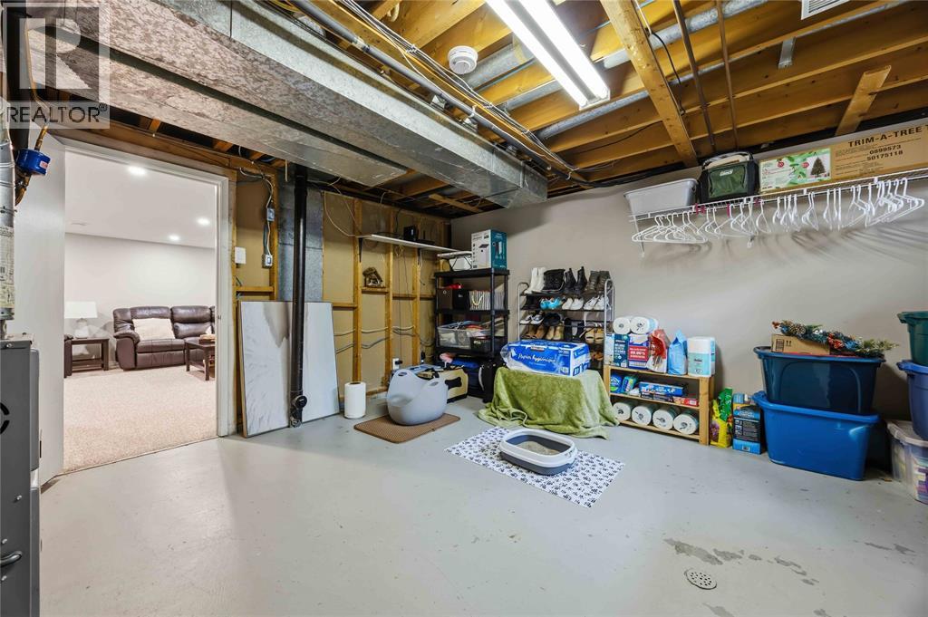 301 Edgewood Street — photo 34
