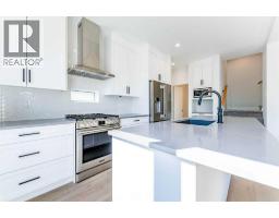 Bedroom - 73 7 Street Ne, Calgary, AB T2E4B6 Photo 7