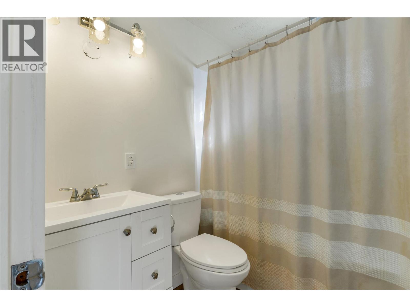 3815 Okanagan Avenue, Vernon