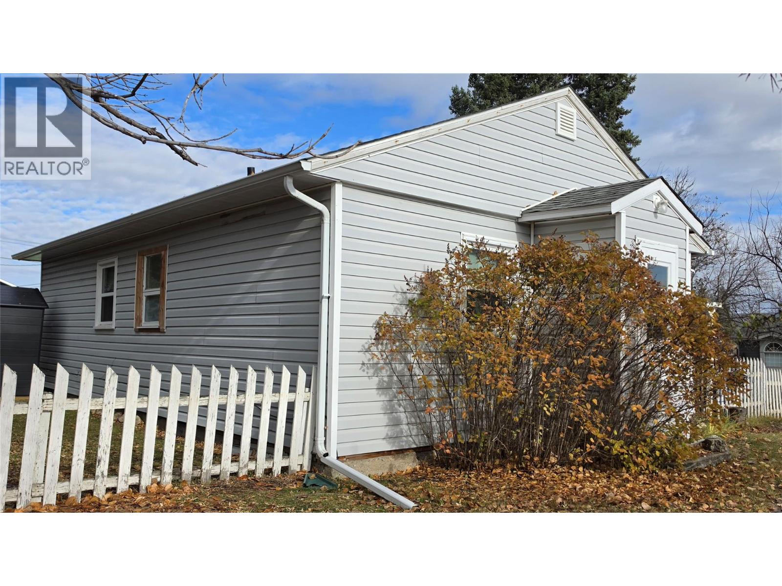 4818 / 4820 49 Avenue - 13