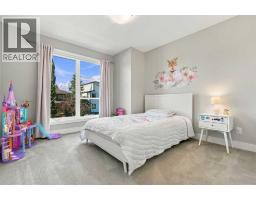 2208 32 Street SW - photo 32