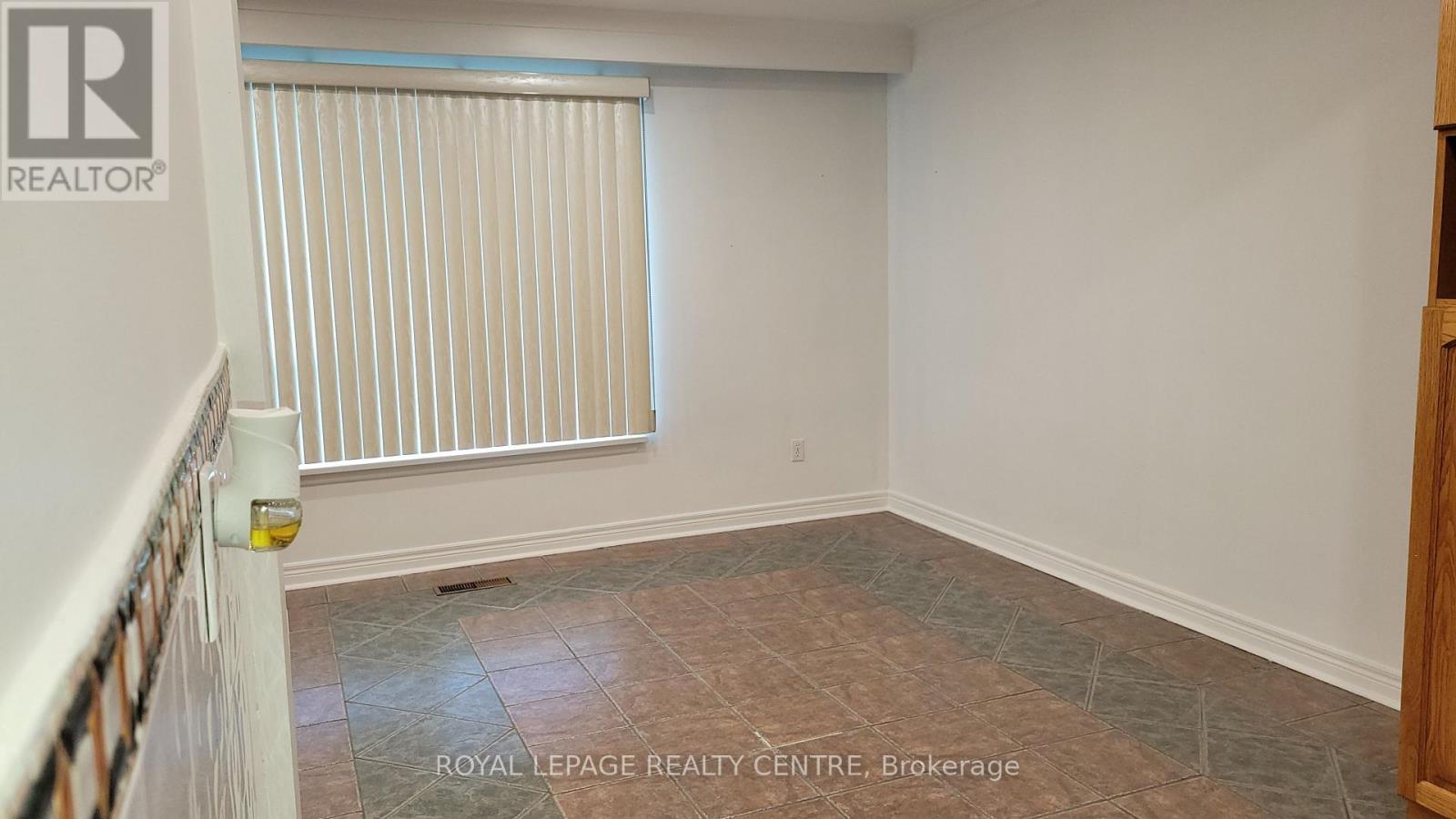 50 RANGOON ROAD, Toronto (Eringate-Centennial-West Deane) — photo 4