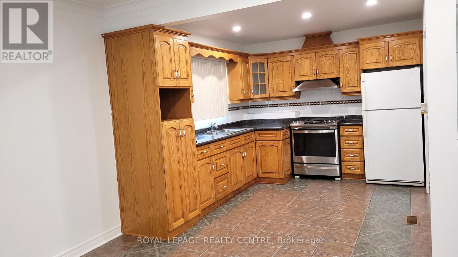 50 RANGOON ROAD, Toronto (Eringate-Centennial-West Deane) — photo 5