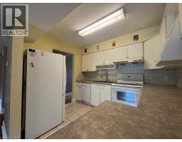 Living room/Dining room - 20 Paulander Drive Unit# 23, Kitchener, ON N2M5L3 Photo 6
