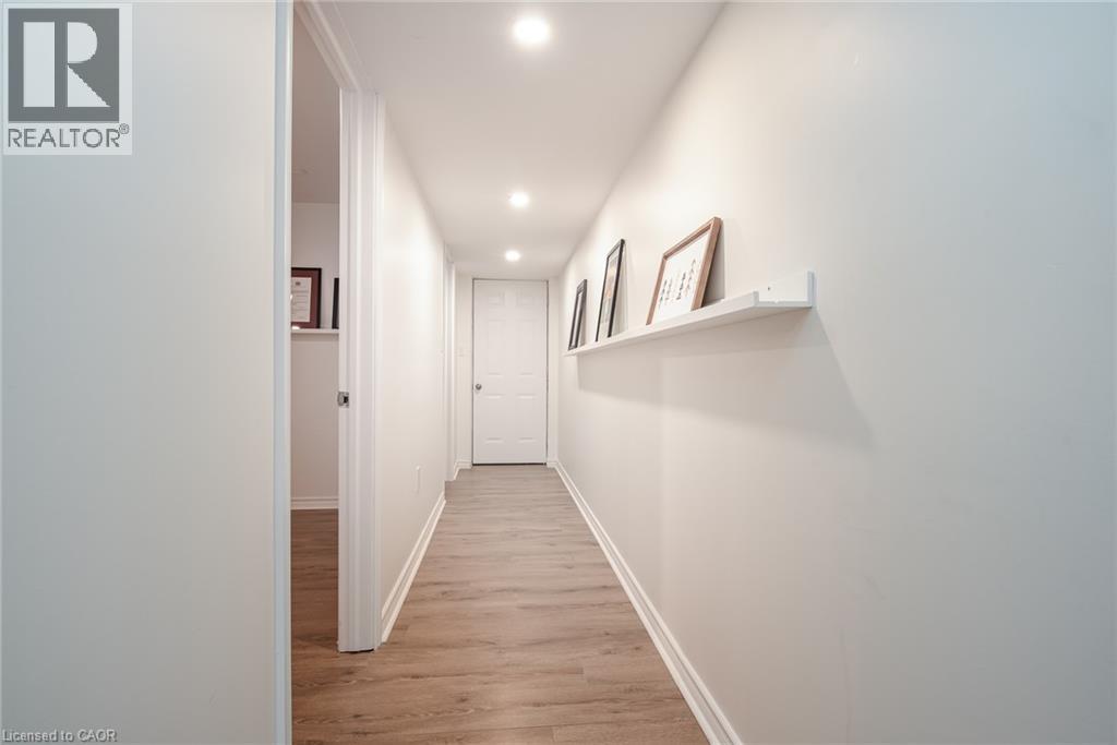 290 WILLIAM Street - 43