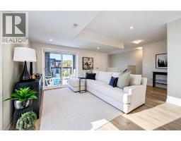 Living room - 680 Benninger Drive, Kitchener, ON N2E0J4 Photo 6