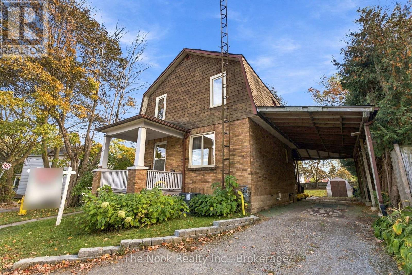 5 GRANTS LANE, Clarington (Bowmanville) — photo 2