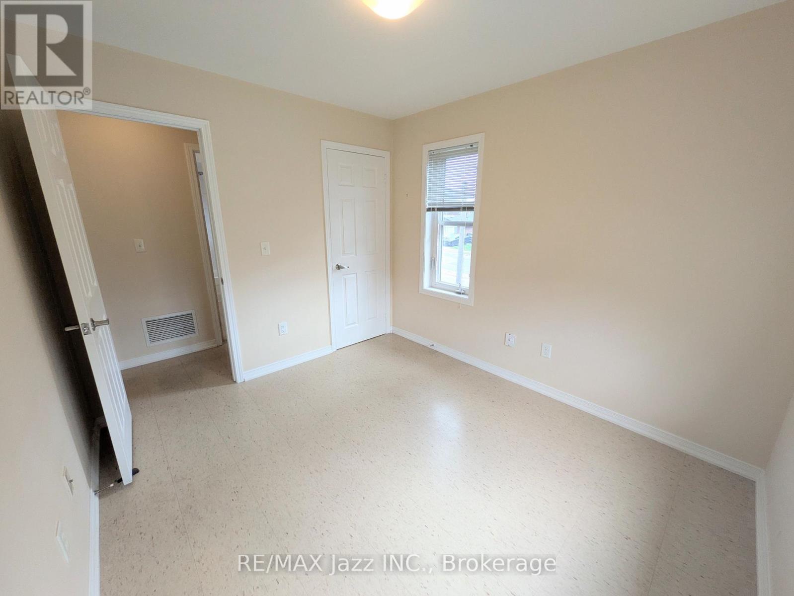 203 - 760 KING STREET E, Oshawa (Eastdale) — photo 10