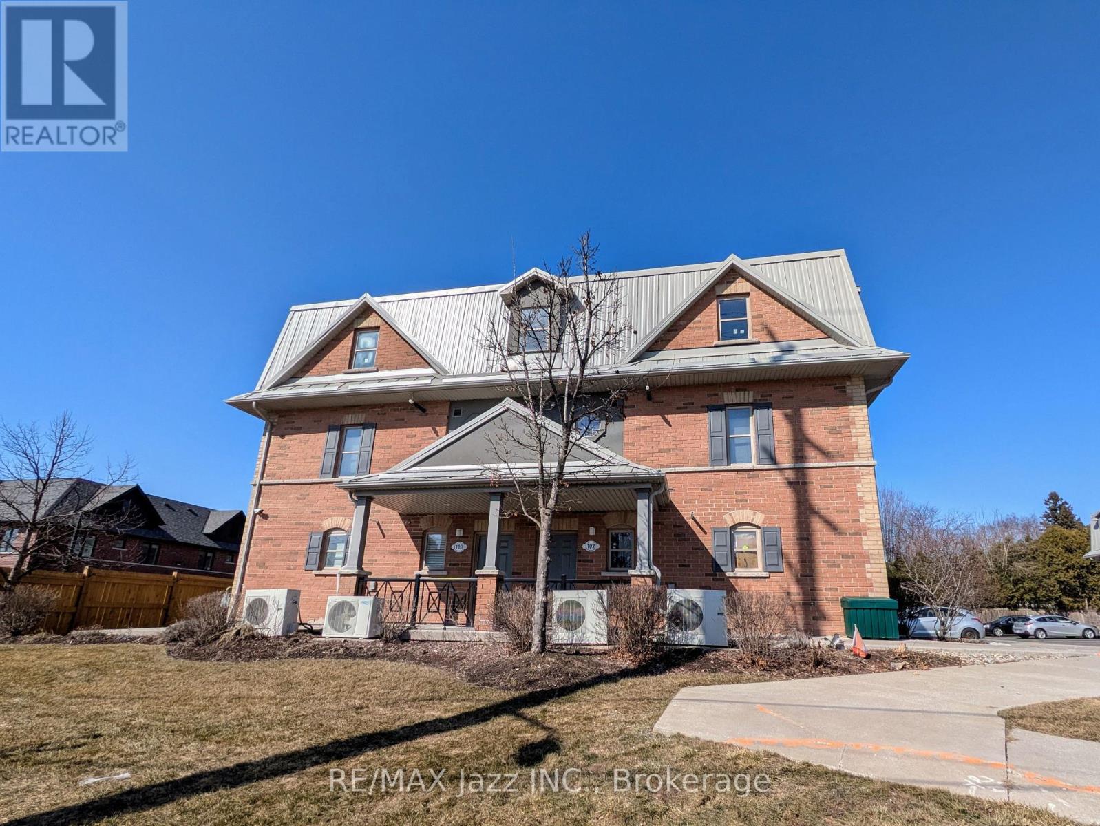 203 - 760 KING STREET E, Oshawa (Eastdale) — photo 2