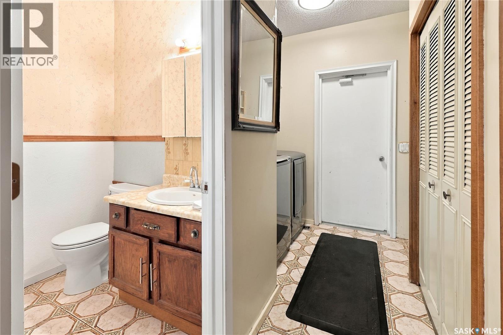 2054 Braun BAY E, Regina — photo 20