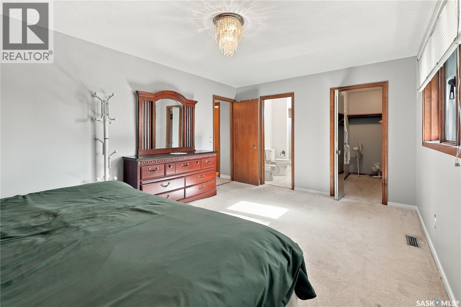 2054 Braun BAY E, Regina — photo 31