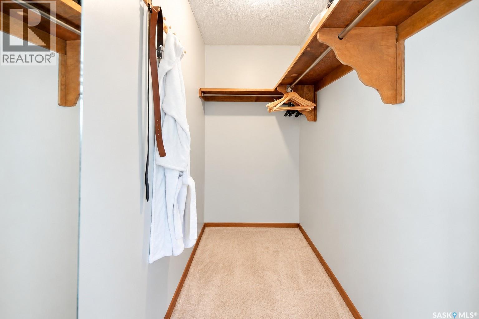 2054 Braun BAY E, Regina — photo 32