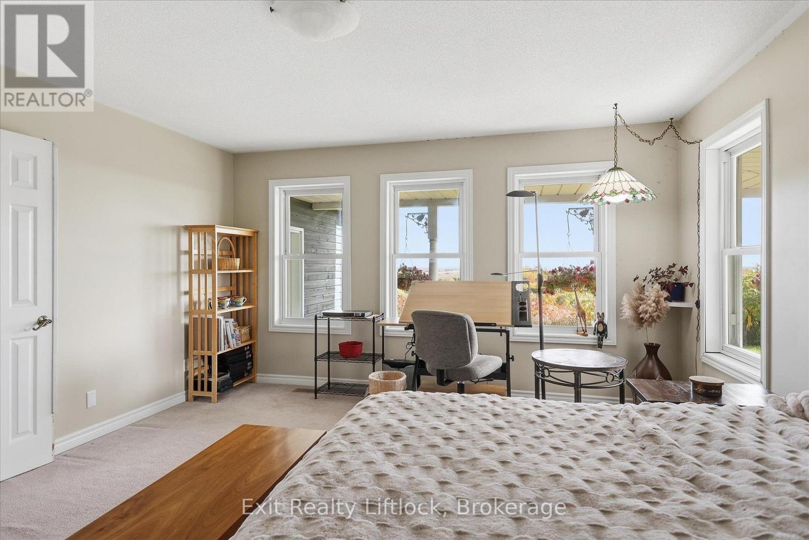 836 HAYES LINE - 11