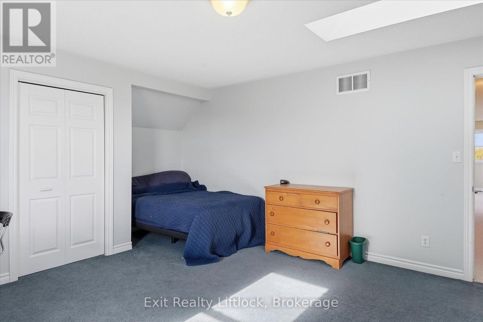836 HAYES LINE - 18