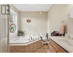 836 Hayes Line, Kawartha Lakes, ON K0L2W0 Photo 12