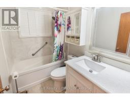 Bathroom - 26 Beechwood Drive, Peterborough, ON K9J1M4 Photo 7