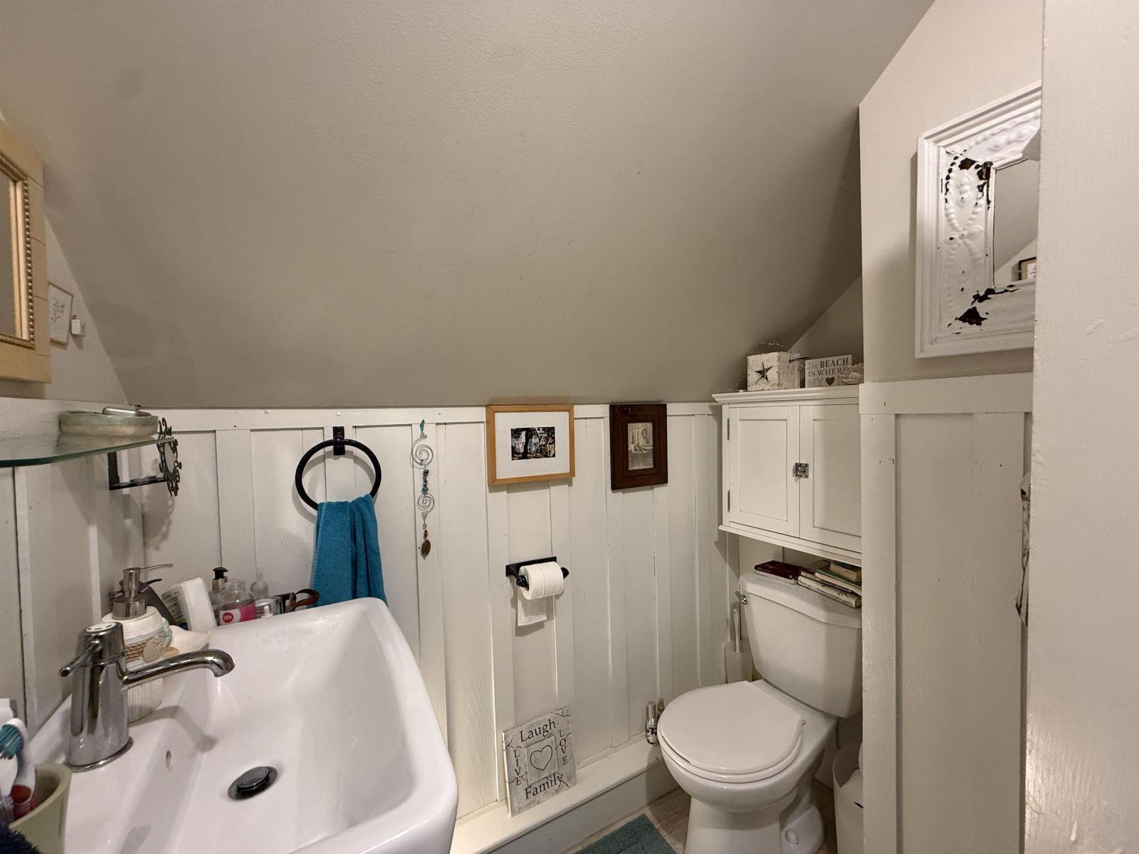 11XX ELM STREET, White Rock - Image 1