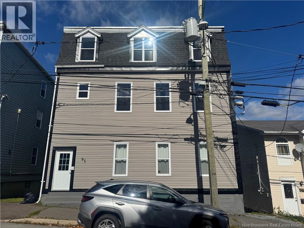 93-95 Elliott Row - 3