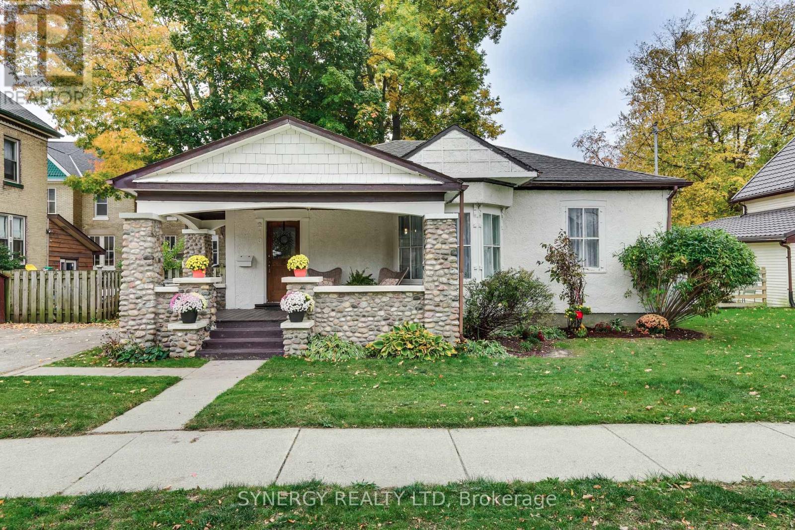 210 ALBERT STREET, Strathroy-Caradoc (NW)