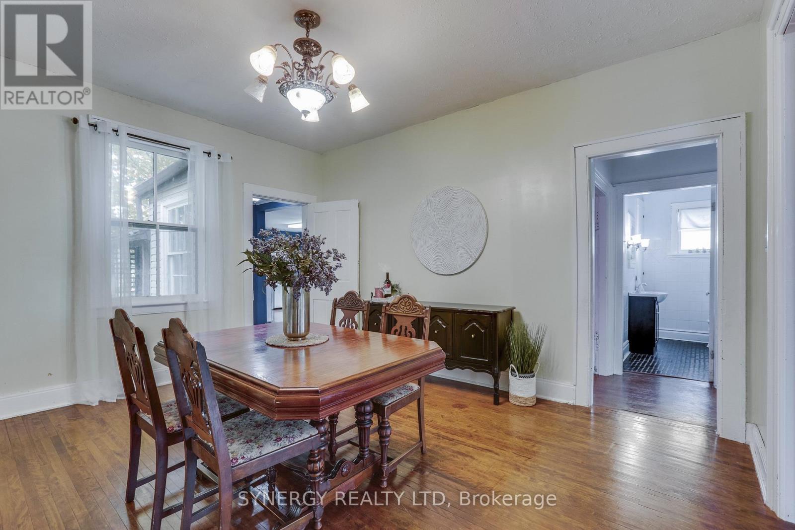 210 ALBERT STREET, Strathroy-Caradoc (NW) — photo 12