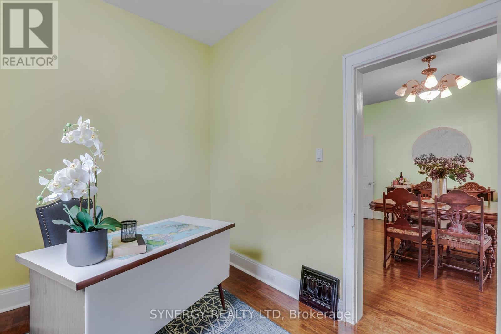 210 Albert Street — photo 24