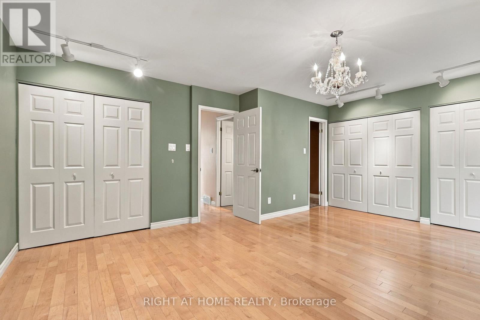 428 WILKINS STREET - 19