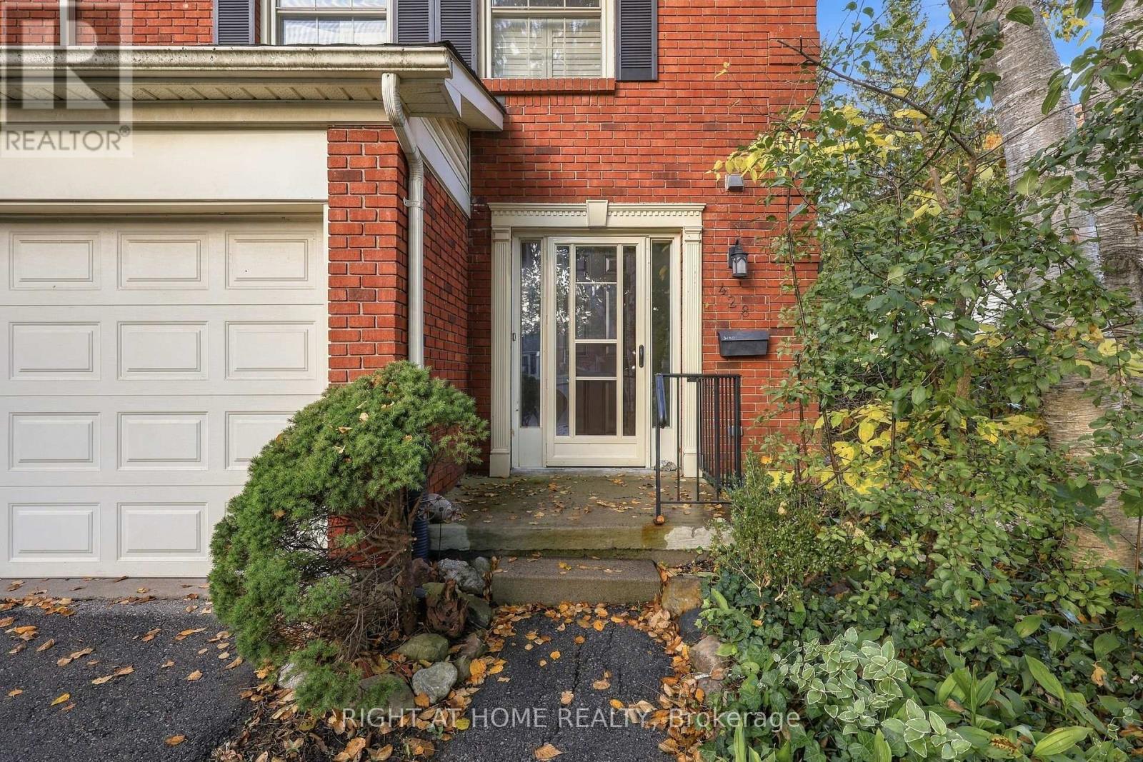 428 WILKINS STREET, London South (South R) — photo 2