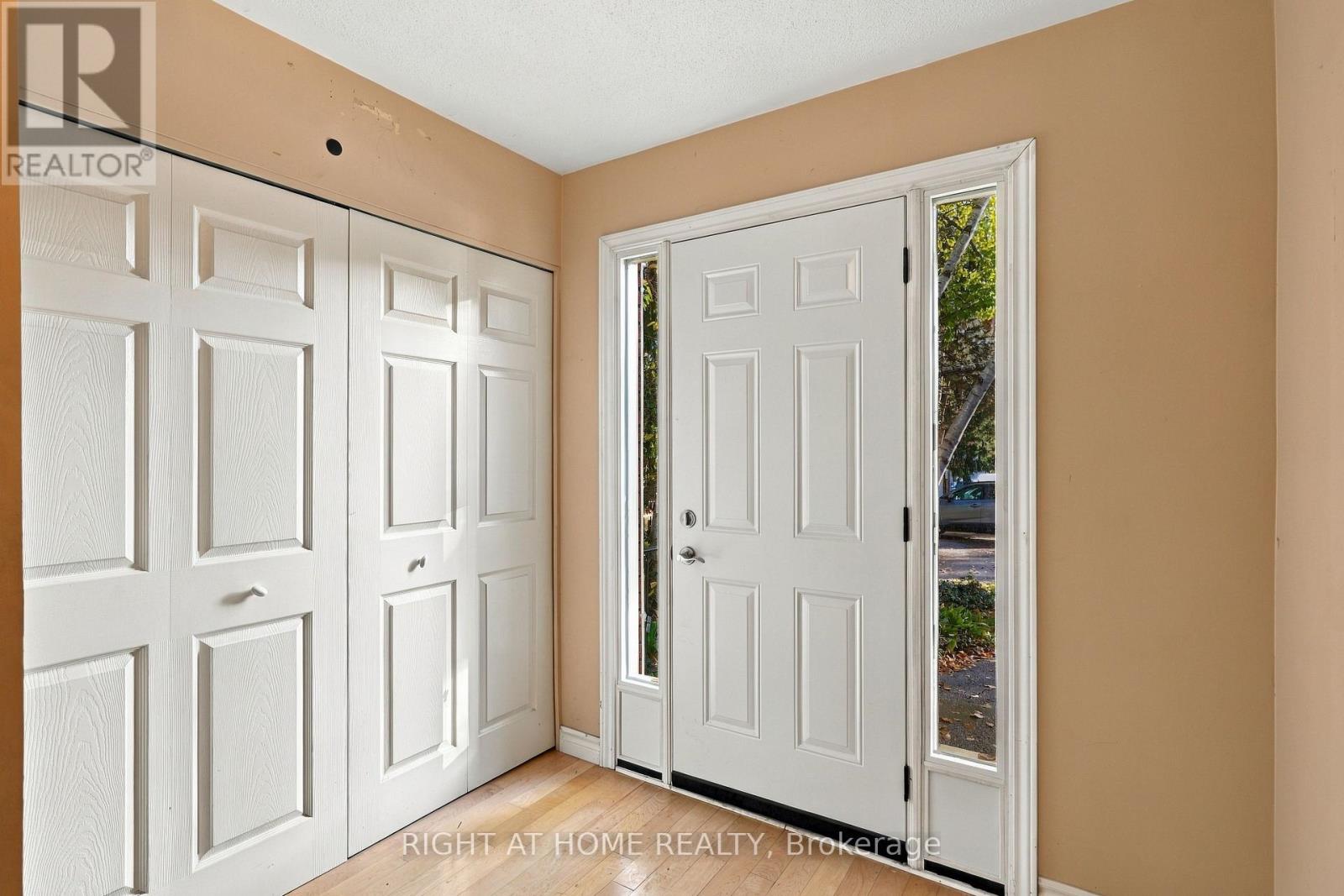 428 WILKINS STREET, London South (South R) — photo 3