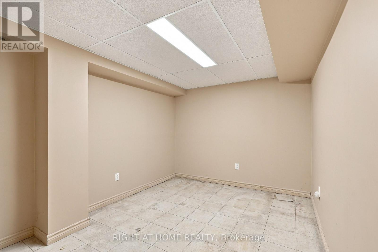 428 WILKINS STREET - 33