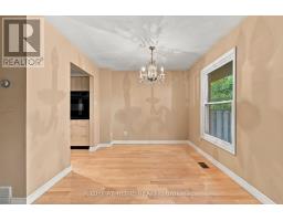 Laundry room - 428 Wilkins Street, London South, ON N6C5B2 Photo 9