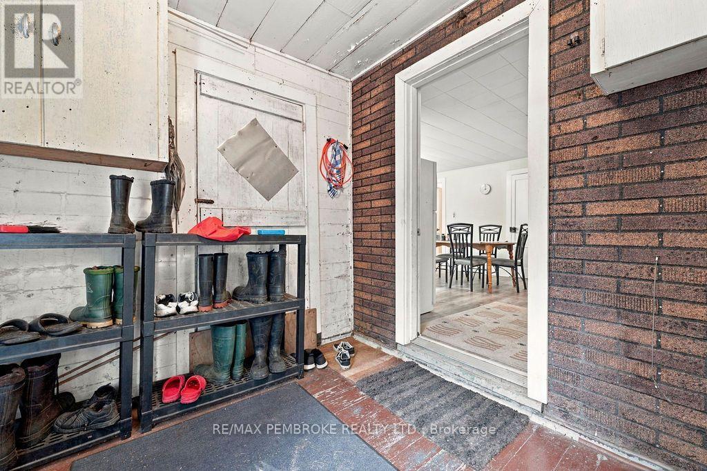 40513 17 HIGHWAY, Head, Clara and Maria — photo 8