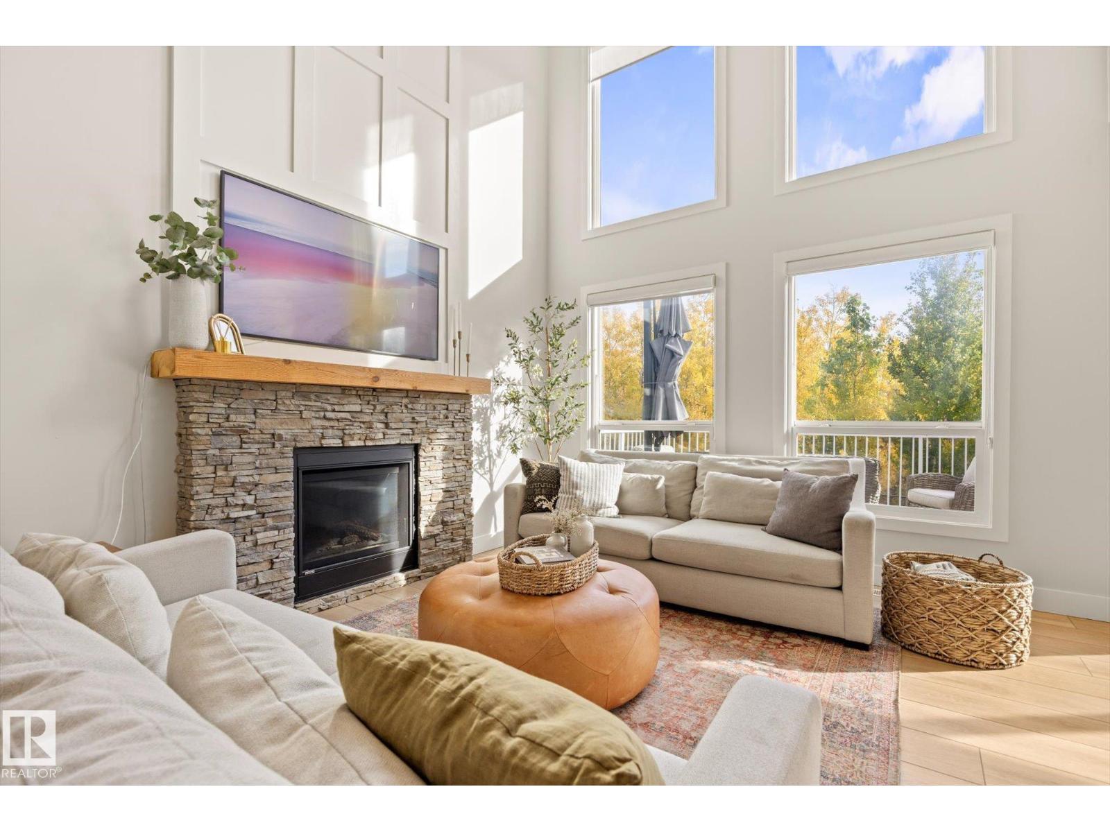 3363 CHICKADEE DR NW, Edmonton 4