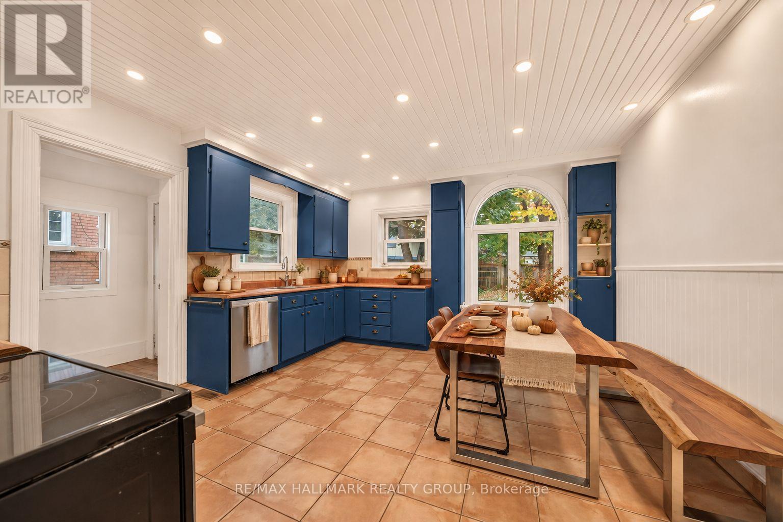 182 PRETORIA AVENUE, Ottawa — photo 9