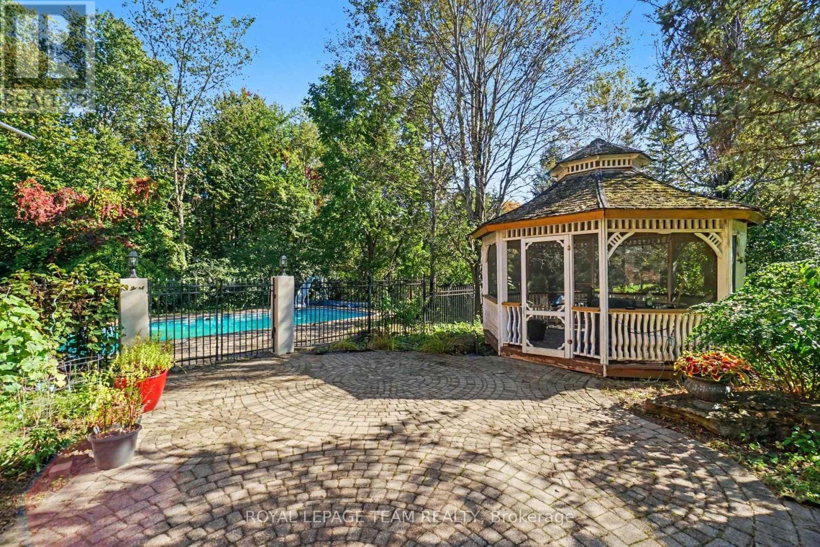 30 Spring Cress Drive — photo 44