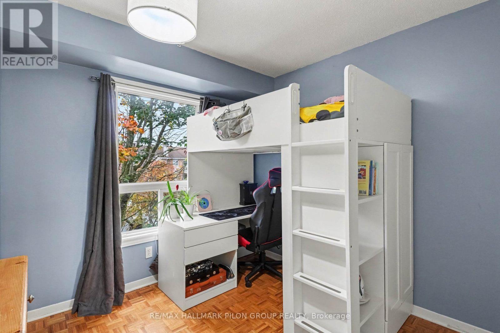 1515 THURLOW STREET - 13