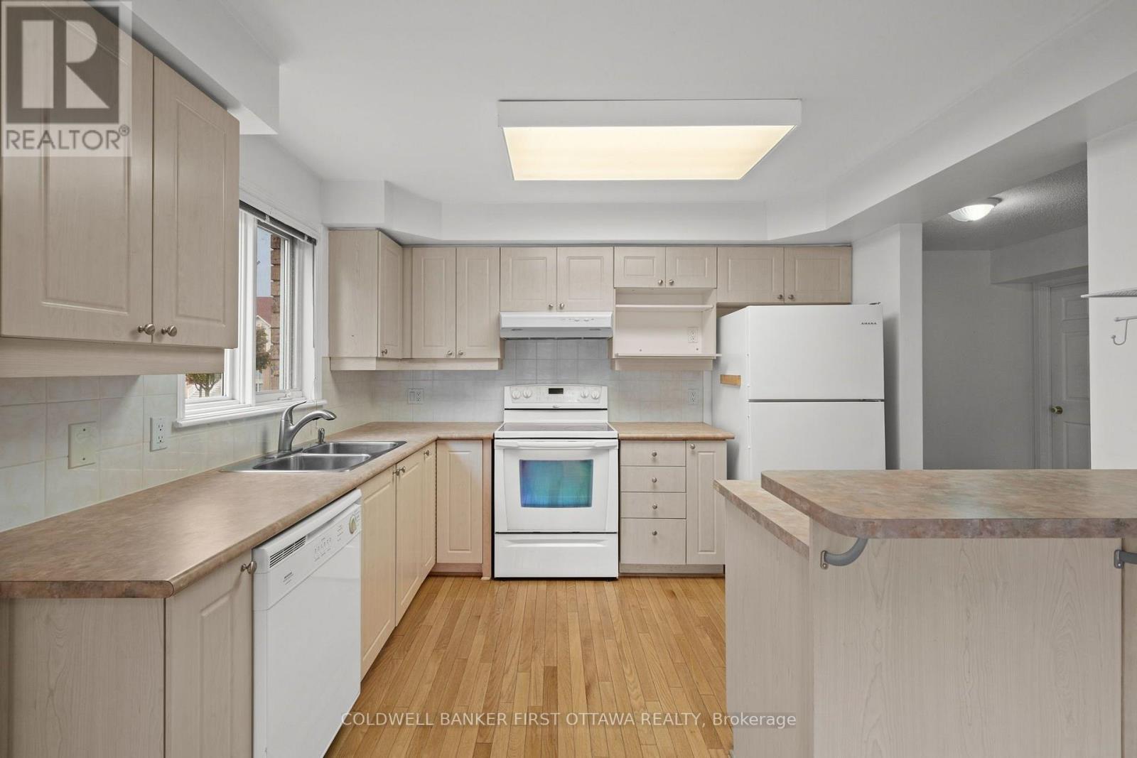 4478 Harper Avenue — photo 13