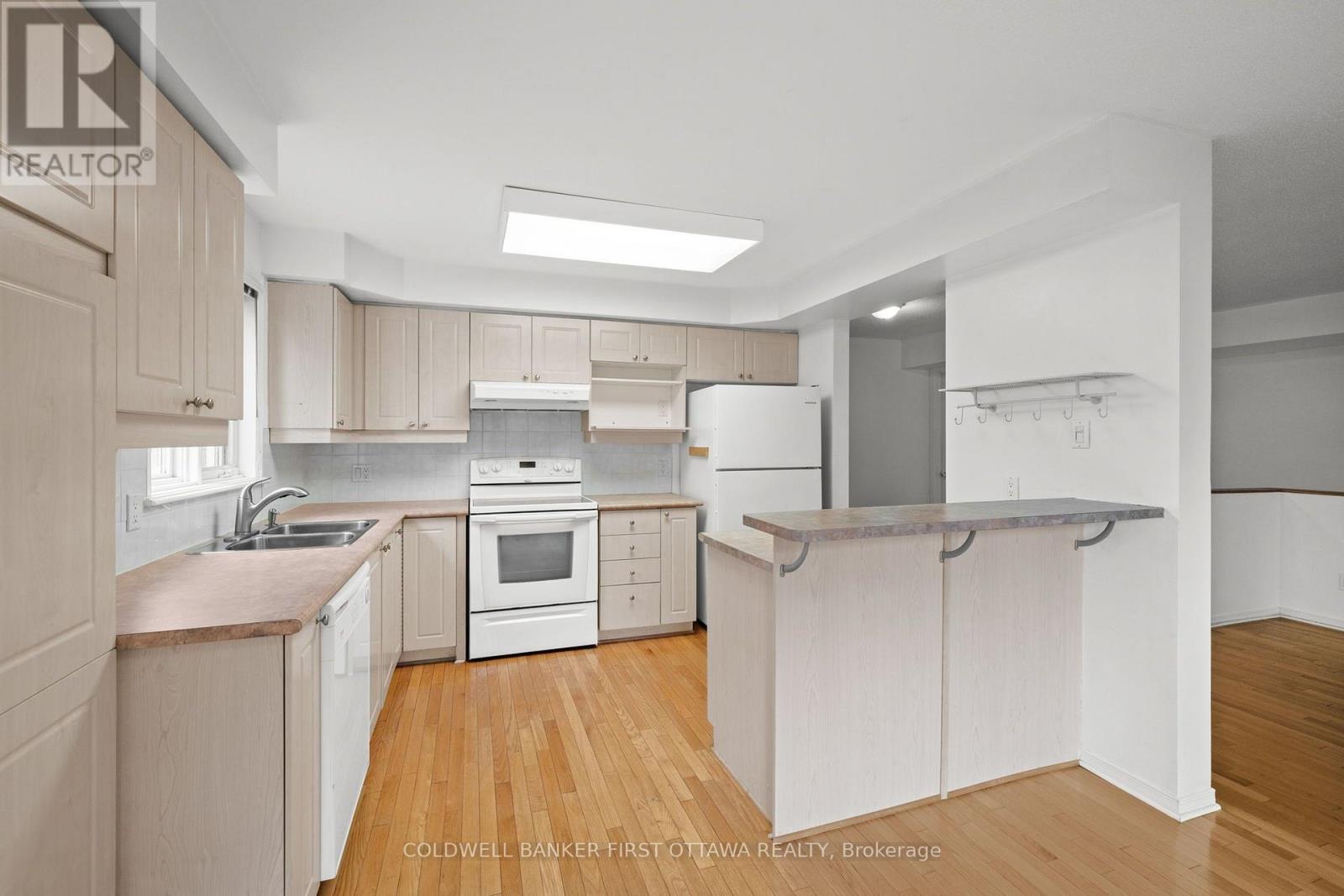 4478 Harper Avenue — photo 14