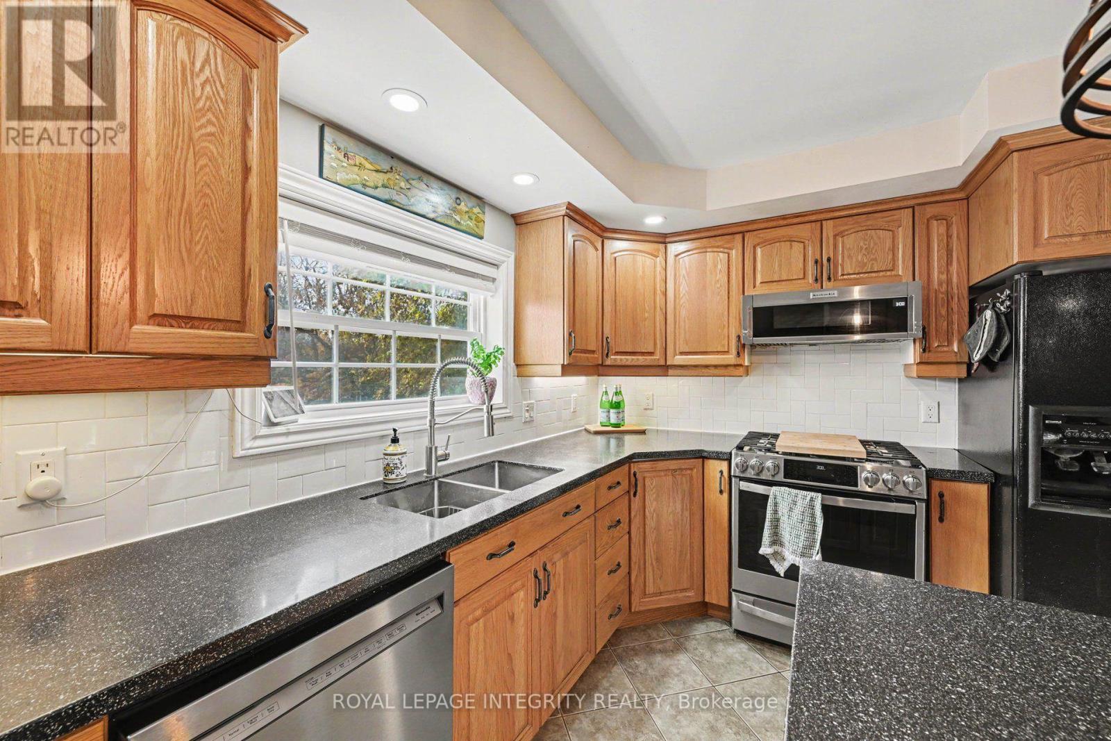 27 Cobus Road — photo 14