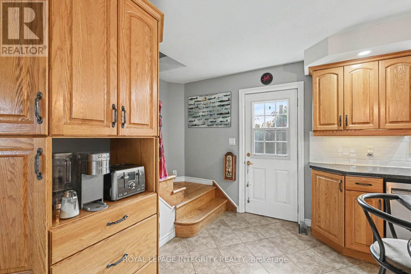 27 Cobus Road — photo 19