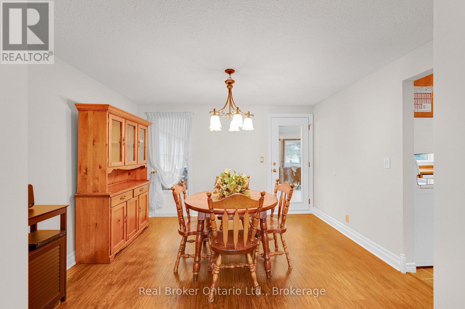 30 WESTWOOD CRESCENT - 10
