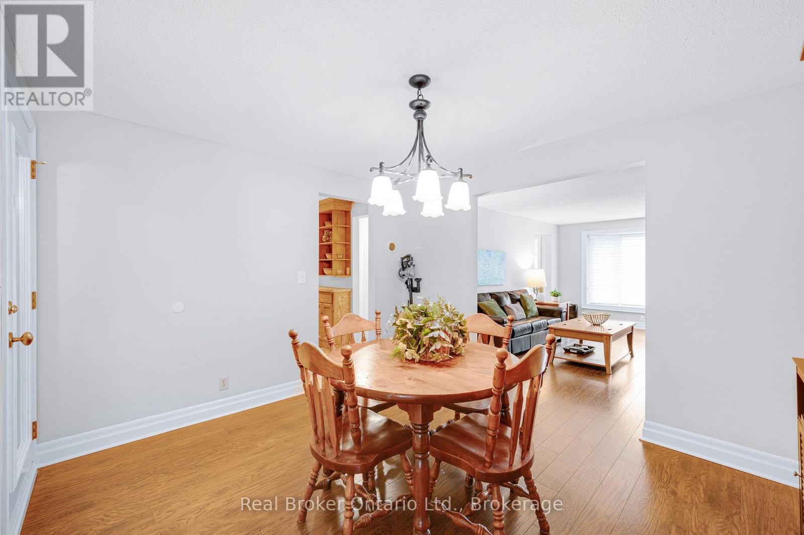 30 WESTWOOD CRESCENT, Cambridge — photo 11