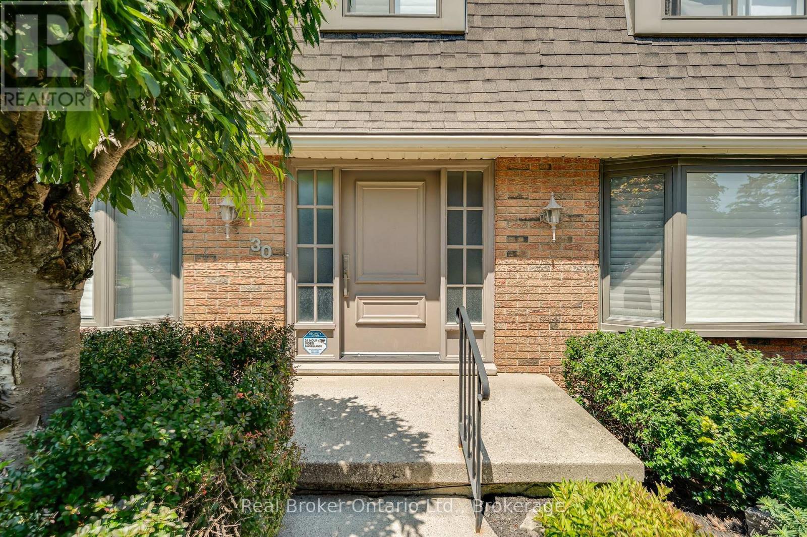 30 WESTWOOD CRESCENT - 5