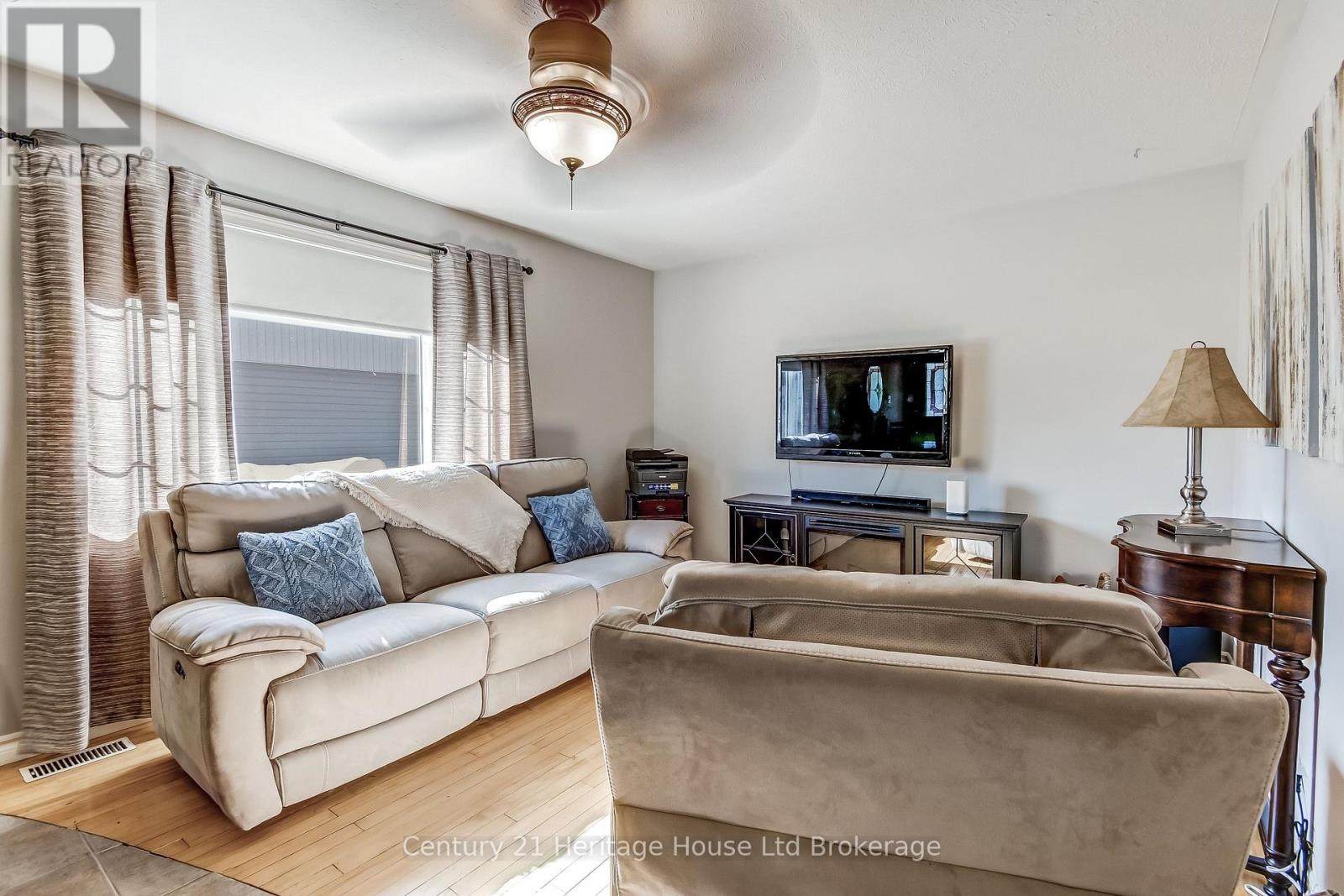 36 ALEXANDER DRIVE, Brantford — photo 6